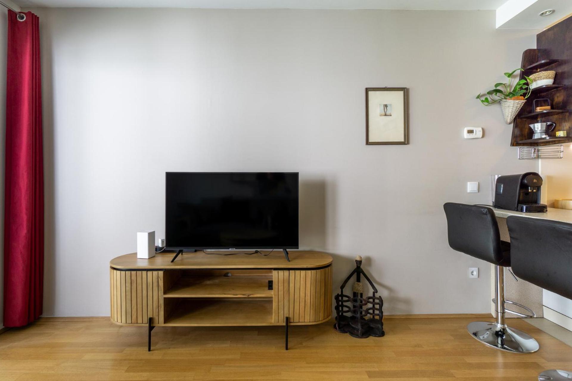 Apartment With Garden Close To Stadthalle, Westbahnhof Vienna Exterior photo
